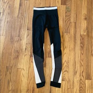 Alala leggings size XS